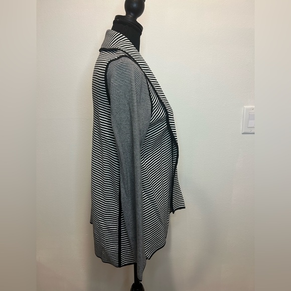 Talbots Large cardigan - Picture 3 of 6